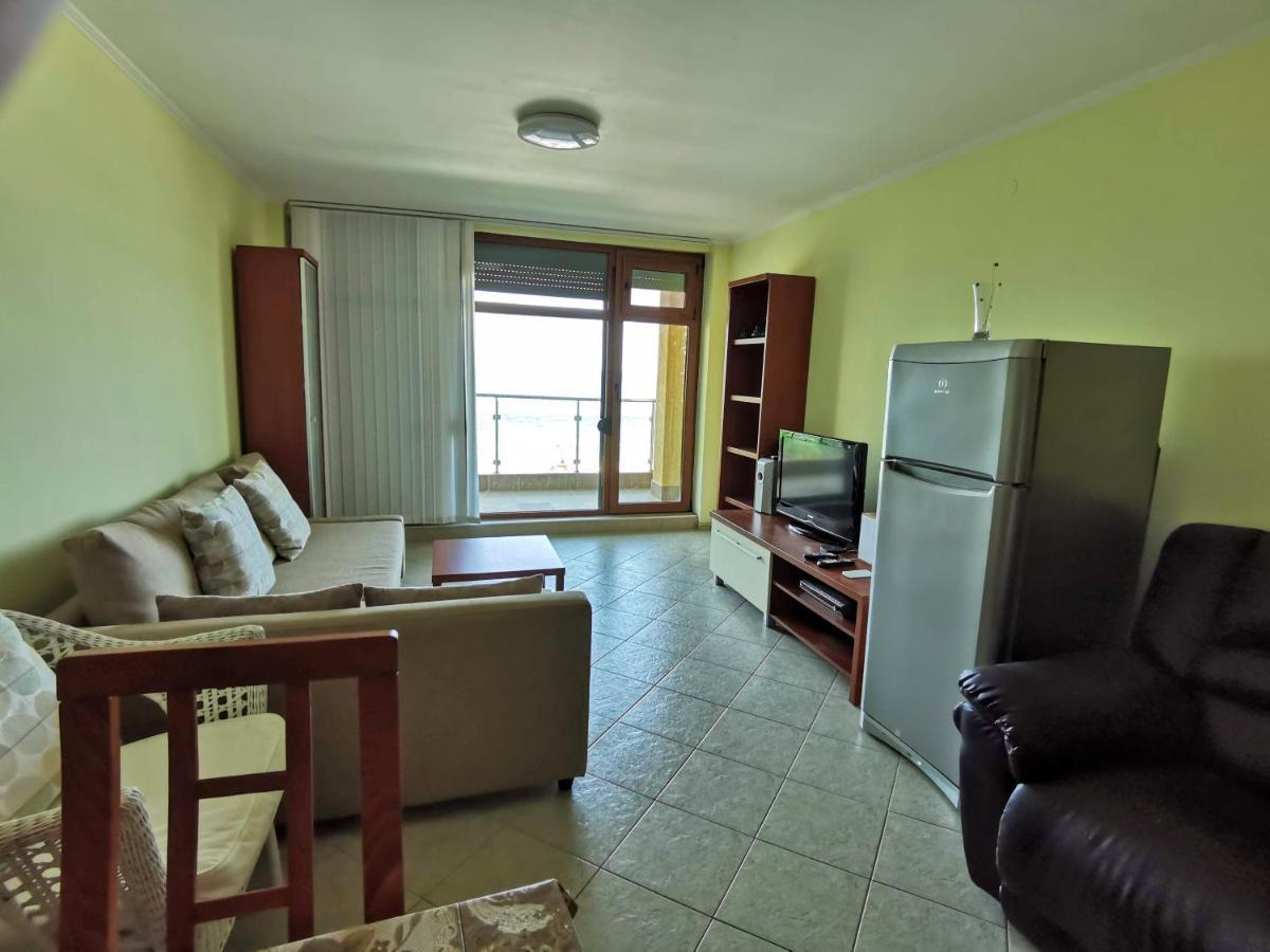 Black Sea Paradise, Luxury Apartments Sozopol Bagian luar foto