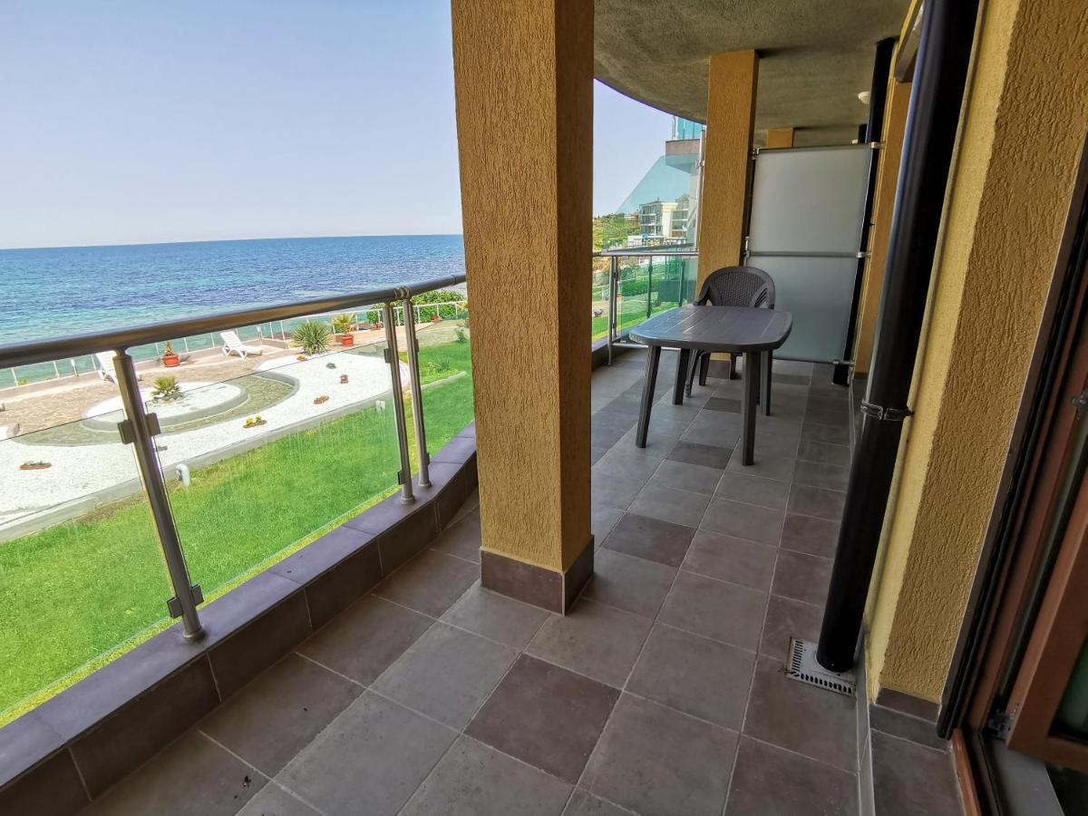 Black Sea Paradise, Luxury Apartments Sozopol Bagian luar foto