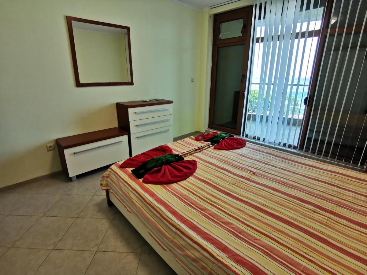 Black Sea Paradise, Luxury Apartments Sozopol Bagian luar foto