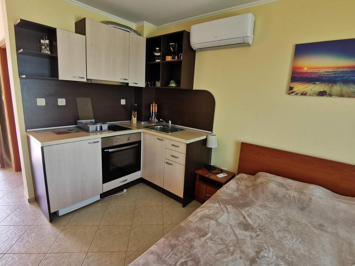 Black Sea Paradise, Luxury Apartments Sozopol Bagian luar foto