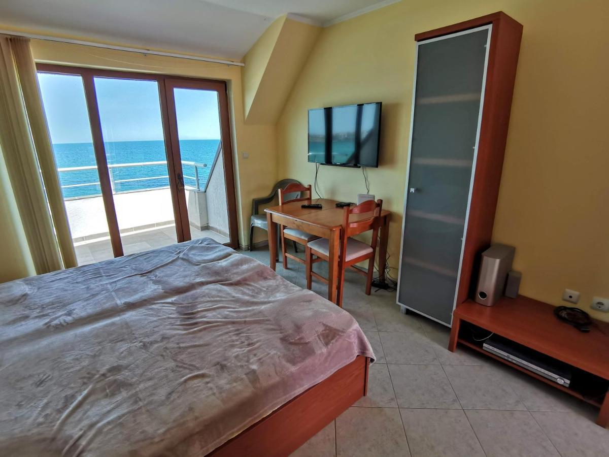 Black Sea Paradise, Luxury Apartments Sozopol Bagian luar foto