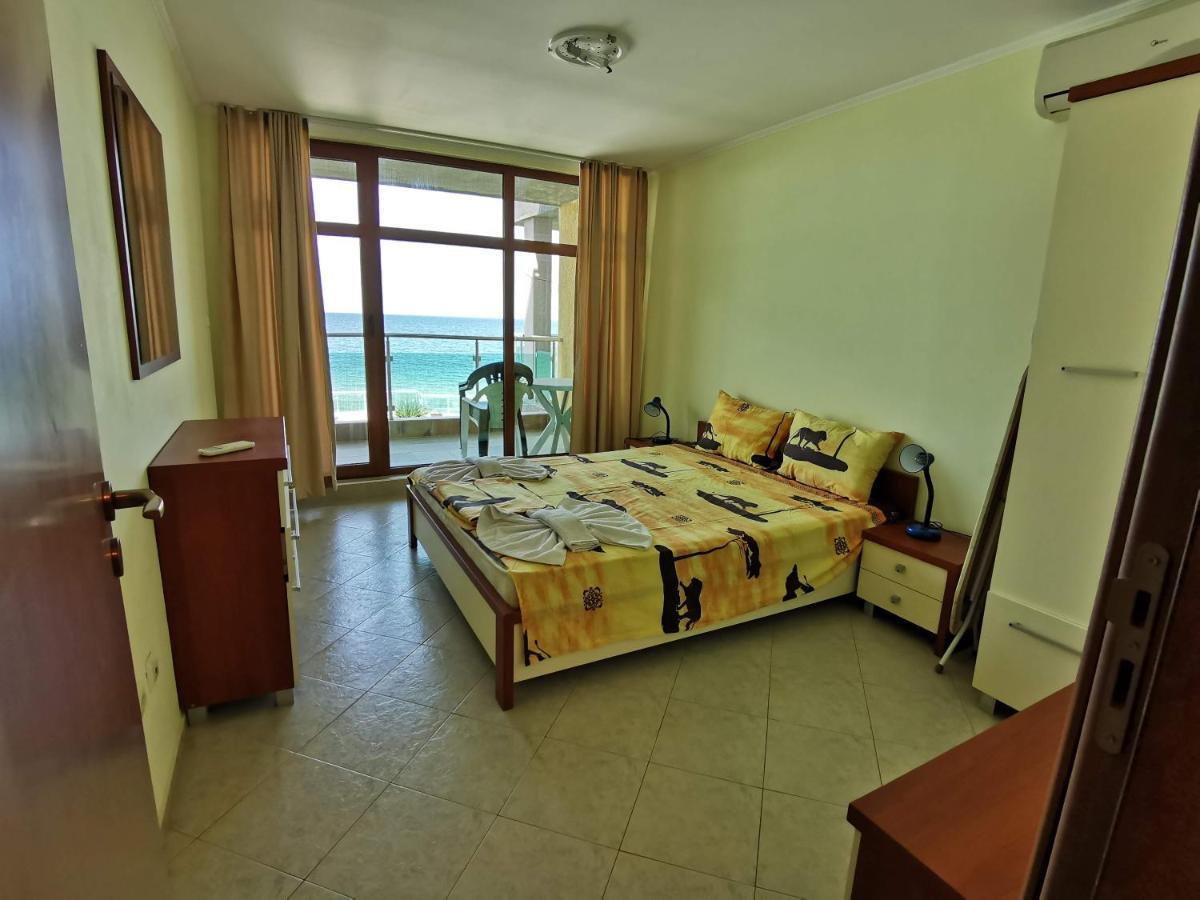 Black Sea Paradise, Luxury Apartments Sozopol Bagian luar foto